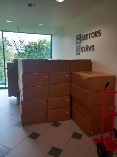 12 (1) (1) (1) (1) (1)