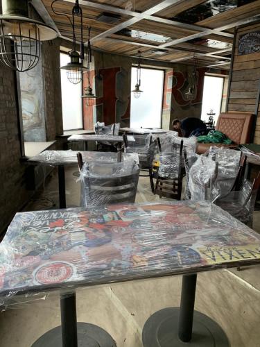 8 (1) (1) (1) (1) (1) (1)