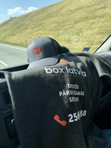 8 (1) (1) (1) (1) (1) (1) (1) (1)