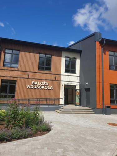 Baložu vidusskola